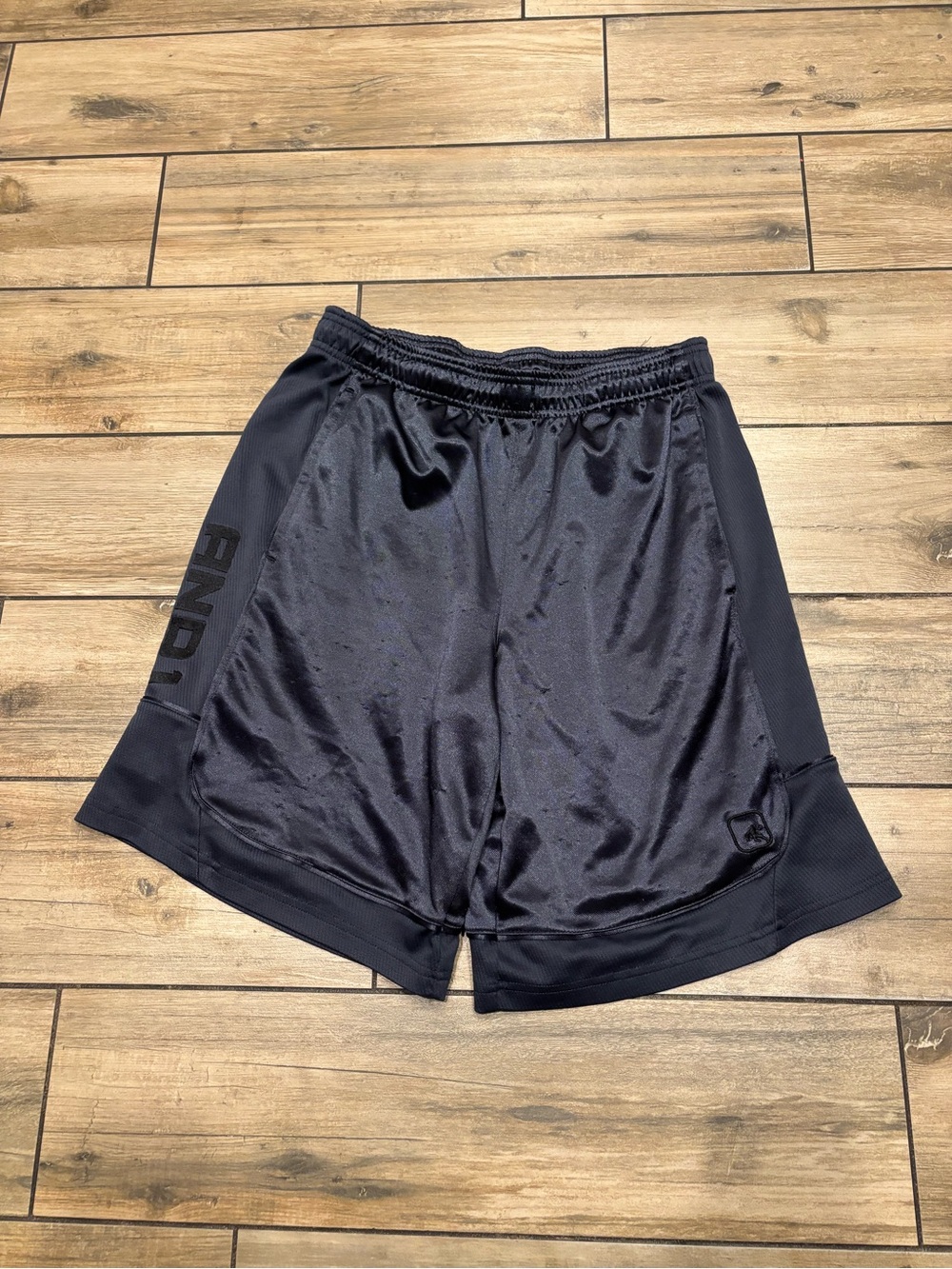 Vintage Y2K AND1 Shiny Black Basketball Shorts Side Logo Mens Size S 10 inseam